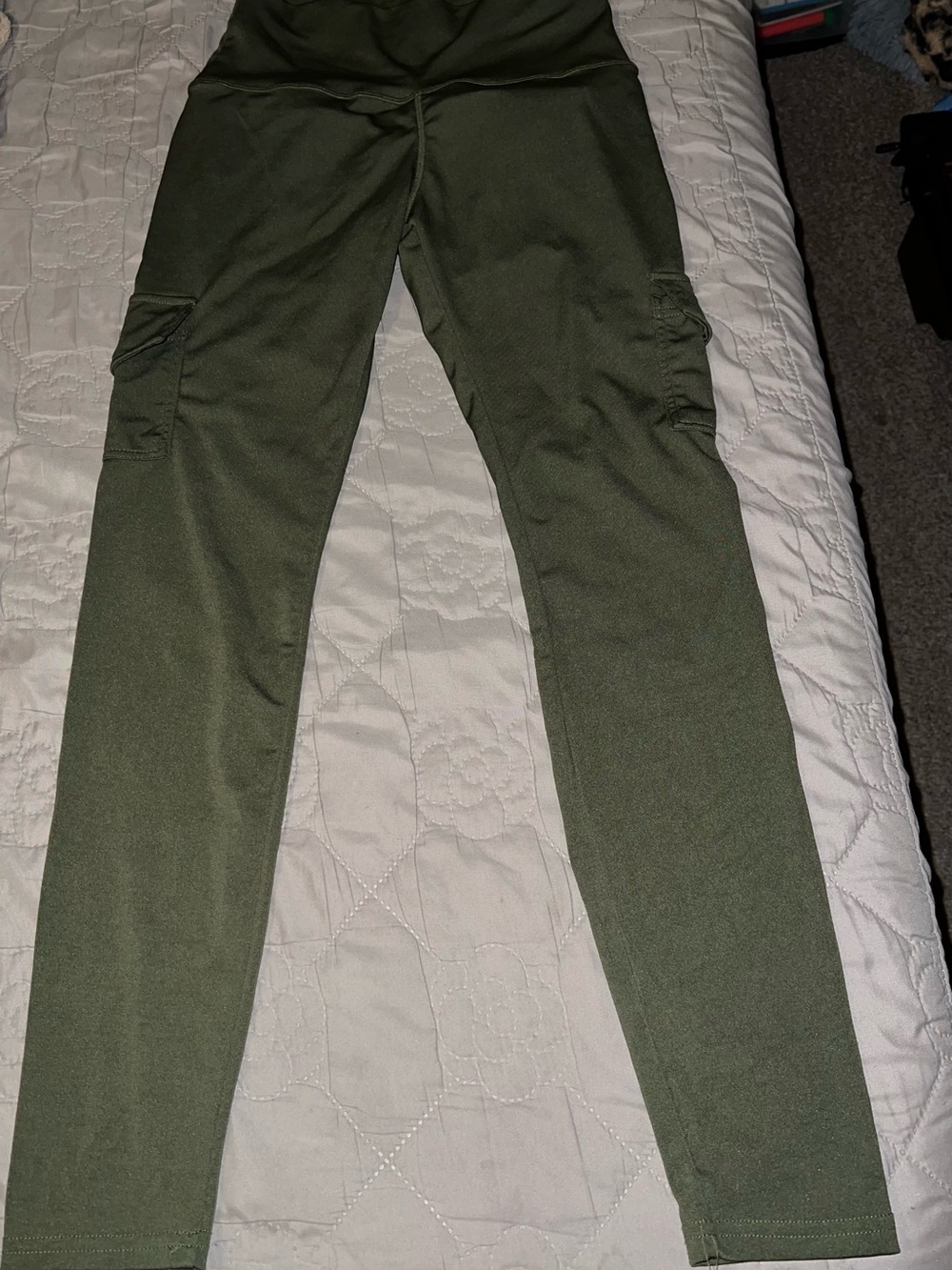Woman Olive Green Slim Cargo Pants